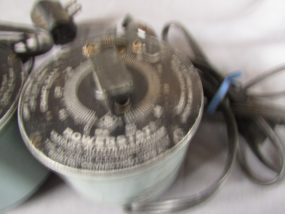 (2) Powerstat Variable Autotransformer Imput 120v output 0-132v UNTESTED e