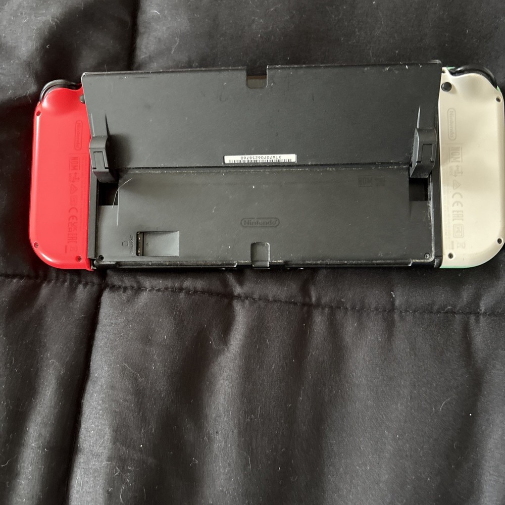 switch oled console With Minecraft