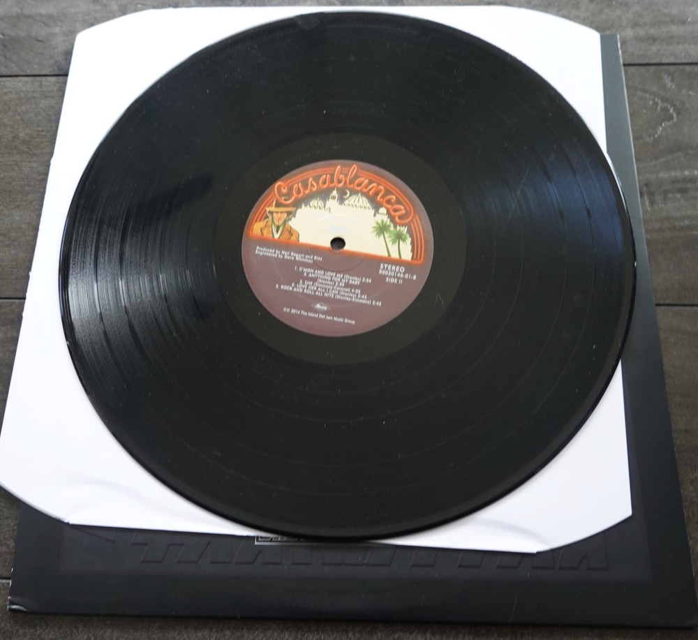 Ace Frehley SIGNED in White Dressed To Kill Vinyl LP Album Autograph KISS