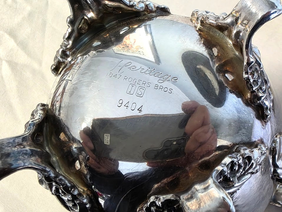 Fine Teapot International Silver Heritage 1847 Rogers Quality, Clean!