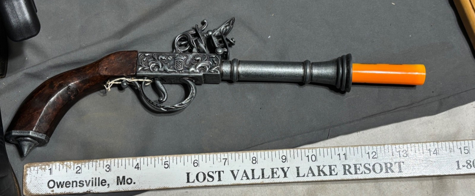 Vtg non firing 1700s 18th Century FLINTLOCK PISTOL Movie Prop COSPLAY PIRATE