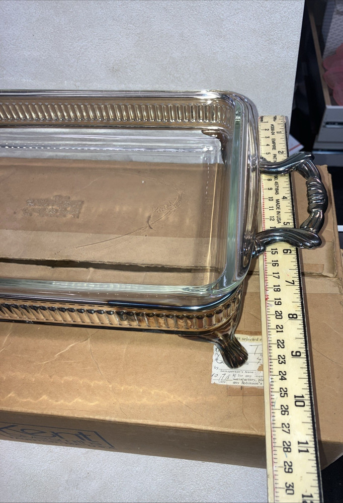 KENT Silversmith Taunton Serving Dish, Lidded With Pyrex Glass MM-39 (Brand New)