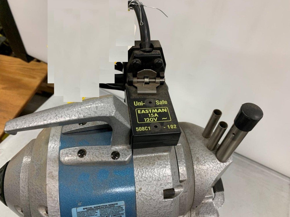 KM MACK CLOTH CUTTING MACHINE, 15A/120V