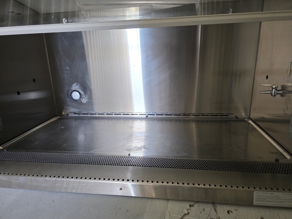 Labconco Purifier Class II Biosafety Cabinet