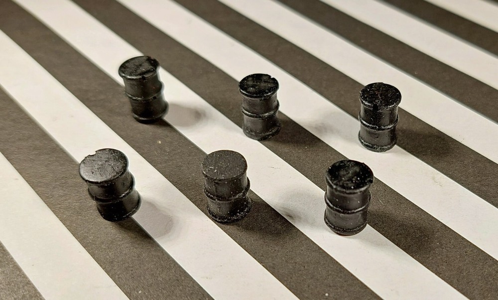 HO Scale Barrels and Crates