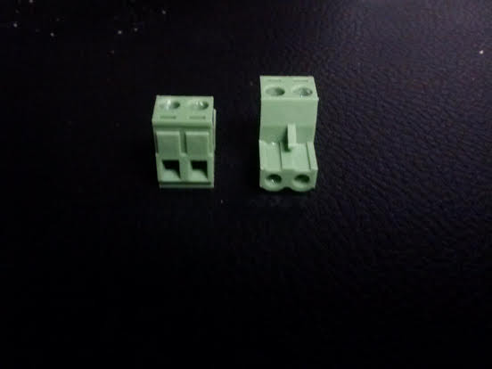 2-Pin Speaker / Power Plug HIFONICS Amplifier Equalizer Line Drive