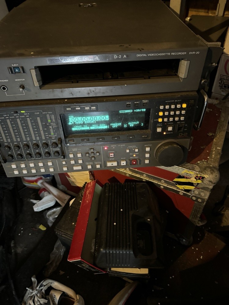 Sony dVR-20 Digital Video Cassette Recorder D-2 Composite