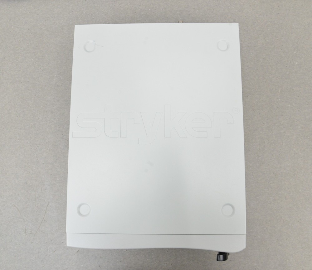 Stryker L9000 LED Light Source