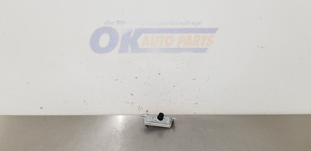 25 DODGE RAM RHO FRONT FACING CAMERA WINDSHIELD MOUNTED 68567267AA