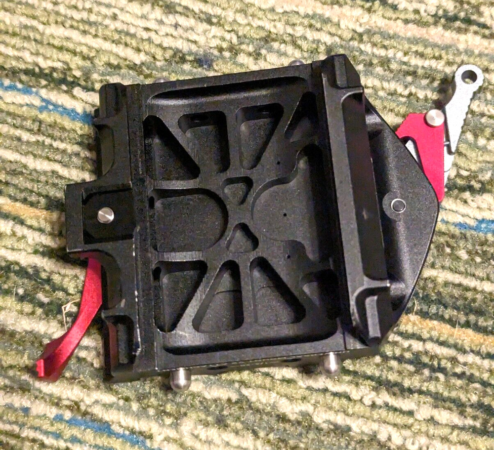 RED Pro Universal Quick Release System Baseplate for Dovetail
