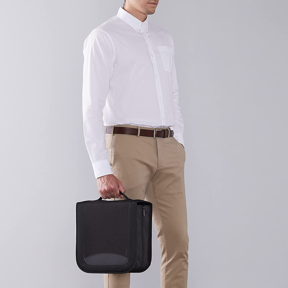 Amazon Basics Polyester CD/DVD Portable Storage Binder, 400-Capacity, Black