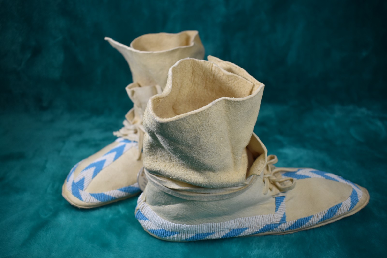 Wind River Shoshone Moccasins, Hard Soles, Hand Made USA, NEVER WORN