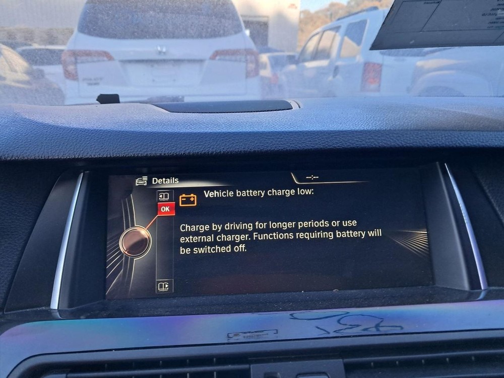 528I 2016 Glove Box 4864248