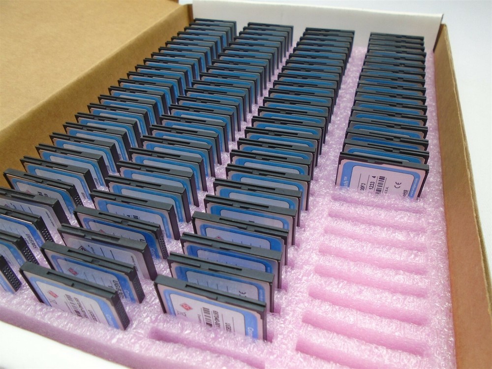 Compact Flash 2GB Unigen UGB30SHF2000F3