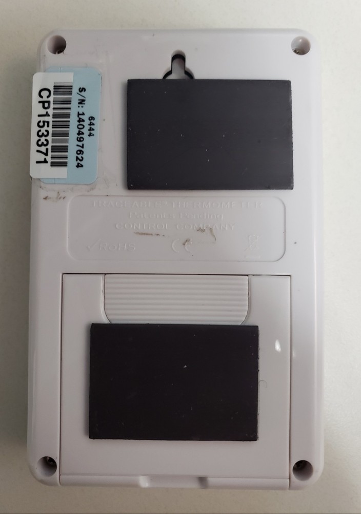 Traceable Memory-Loc Digital Thermometer - Model 6444 Datalogger