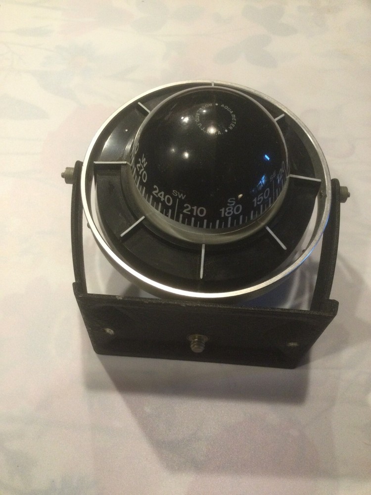 Marine Sailor Compass Gimbal Action
