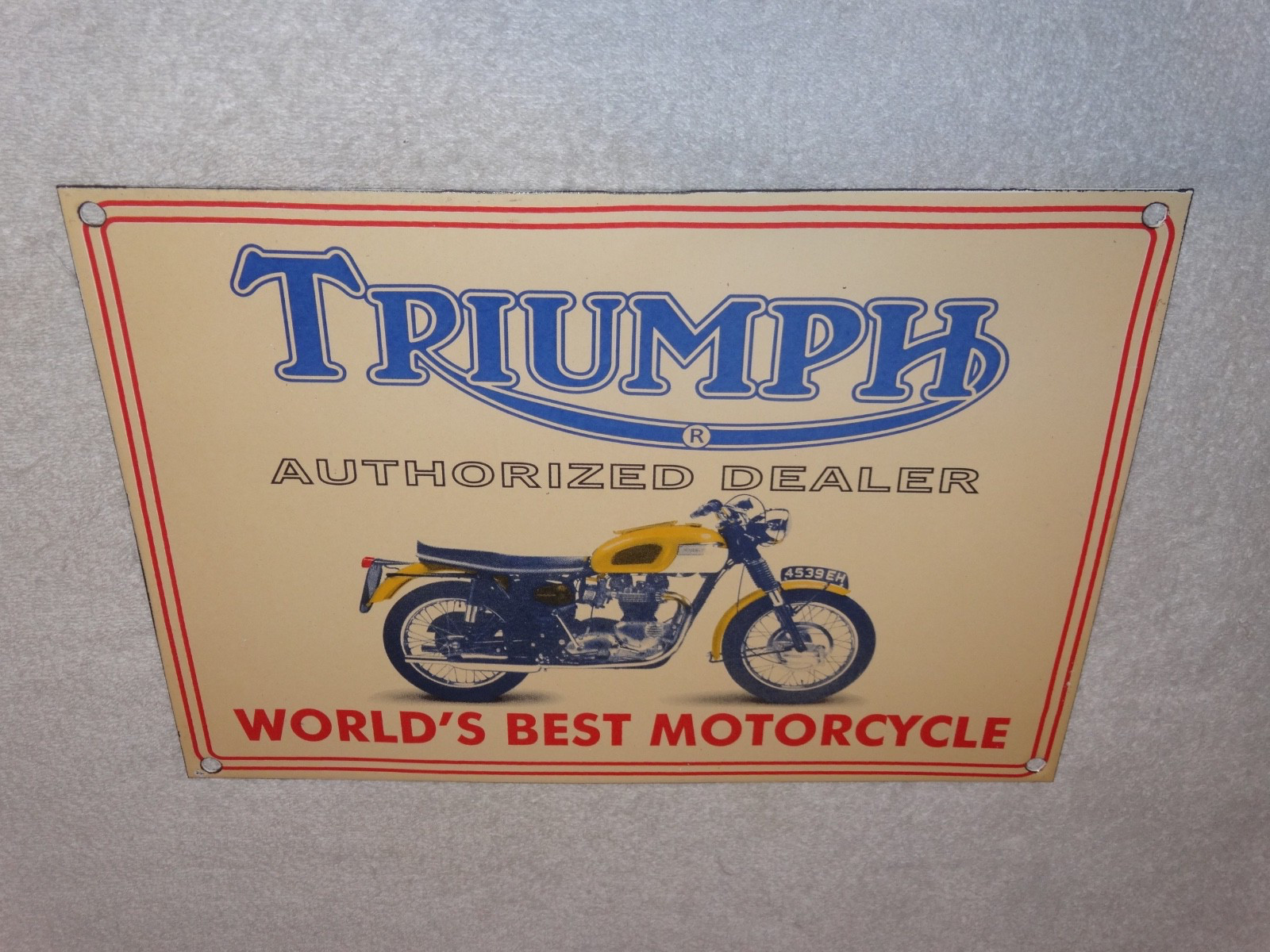 VINTAGE TRIUMPH MOTORCYCLES DEALER PORCELAIN METAL GASOLINE OIL SIGN!