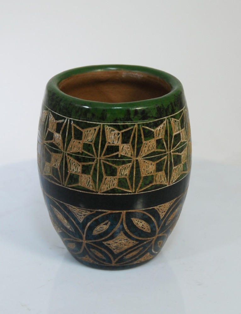 Handmade small vase pottery 3''x 2.75''
