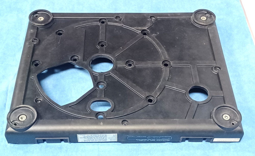 Technics SL1210 MK2 Quartz Direct Drive Turntable Rubber Base Bottom