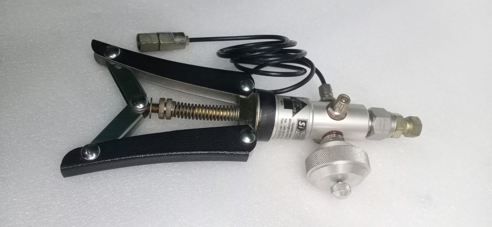 SI Pressure TP1 Hand Held Test Pump