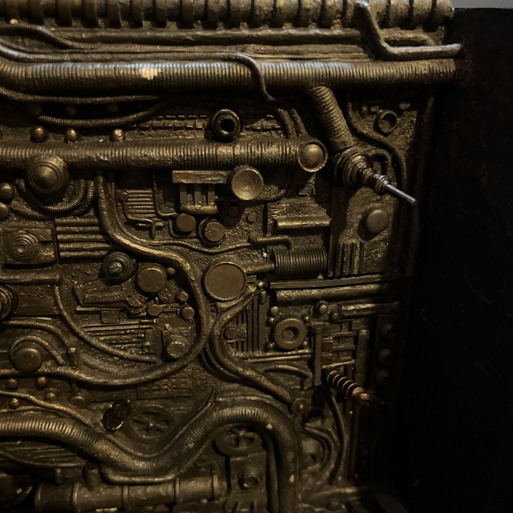 NECA Predator 2 Trophy Wall Diorama + Trophy Skull Pack READ