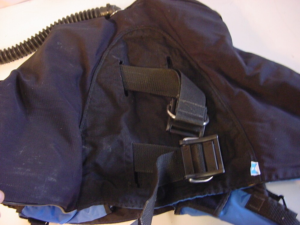 ZEAGLE BOUYANCY COMPENSATOR VEST - ADJUSTABLE UNKNOWN SIZE