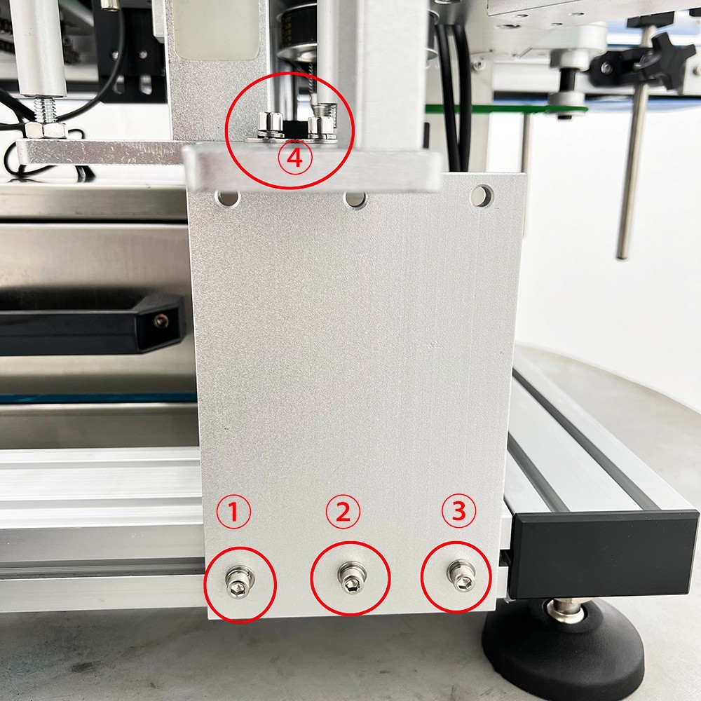 Auto Desktop Conveyor High Speed Coding Labeling Machine with Printer 1.57"-3.9"