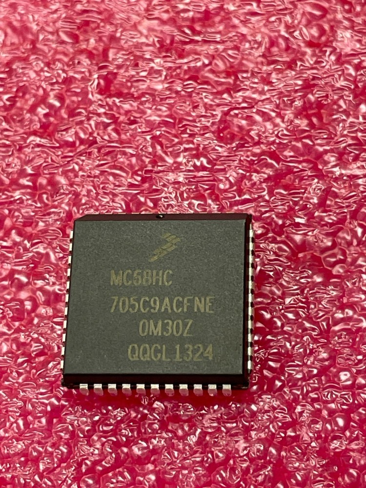 MC68HC705C9ACFNE