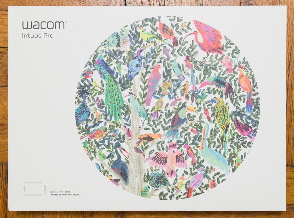 Wacom Intuos Pro Medium (PTH-660) Professional Graphics Drawing Tablet