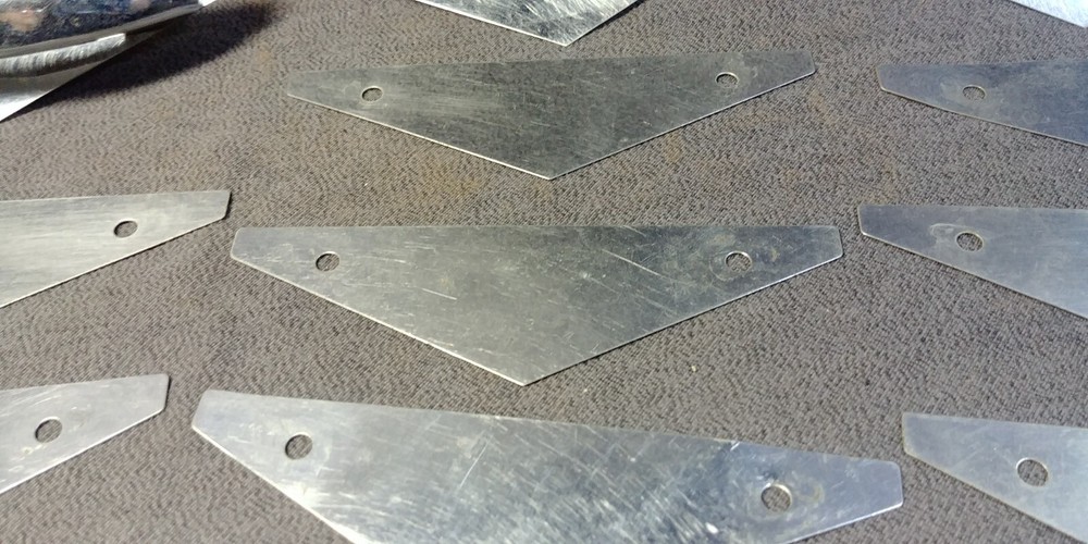 15 1940s Triangle Backplate Cabinet Door Drawer Handle Pull Hardware Lot