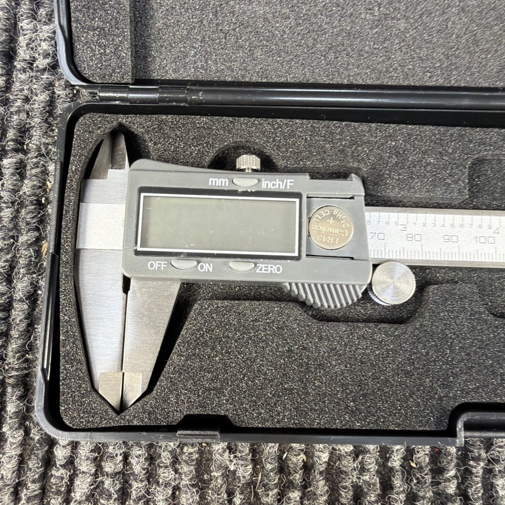 PITTSBURGH 6" DIGITAL CALIPER W/HARD CASE | VERIFIED WORKING