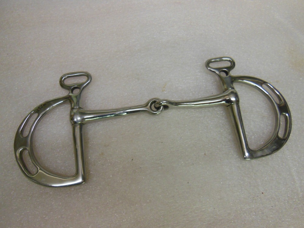 6" SNAFFLE BIT with D-Ring - NEW w/o Tag