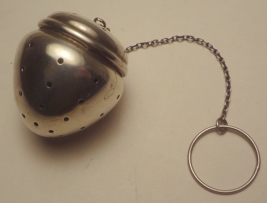 📌c1898 WATROUS MFG. CO. sterling silver #21 ACORN SHAPE TEA BALL -TOP CONDITION