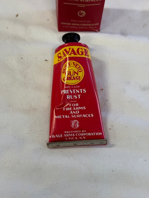 Savage Arms Vintage Gun Cleaning Kit Oil Tin Grease Solvent 3pk