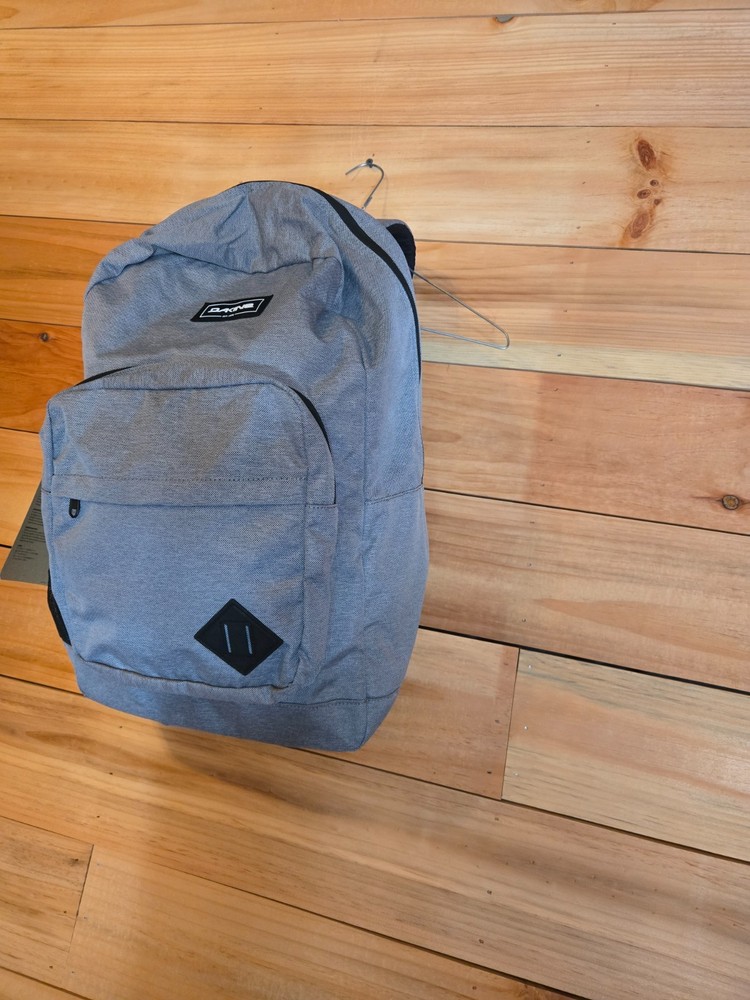 NWT Dakine 365 Backpack Gray/Black Backpack Computer Compartment
