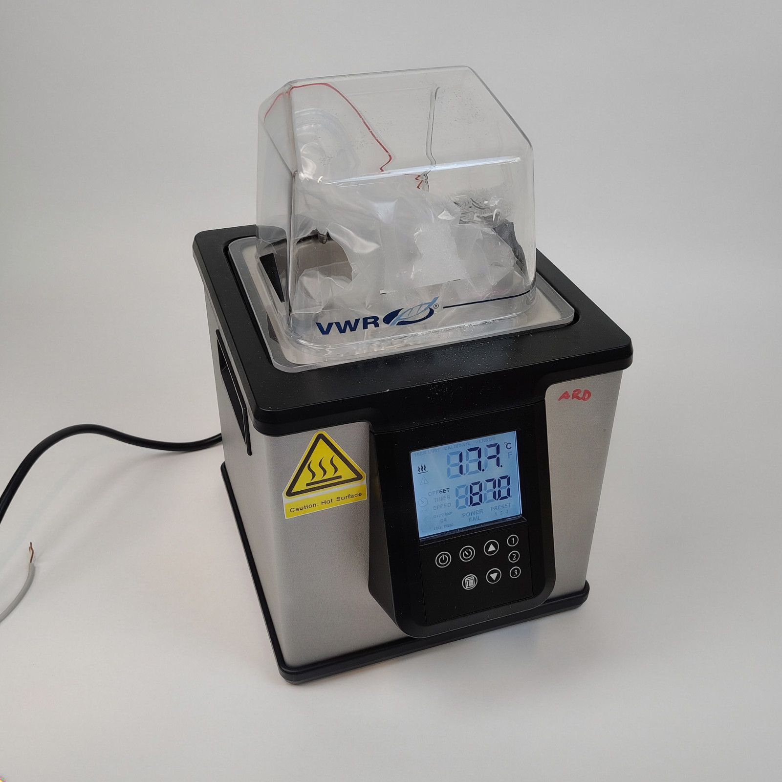 VWR WB02 2L Digital Water Bath 3.9 x 4.3 x 6 inches with Lid Tested