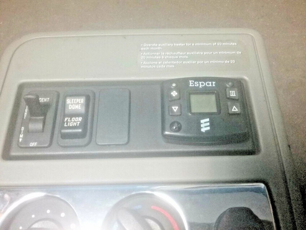 INTERNATIONAL SLEEPER CONTROL PANEL XS546535