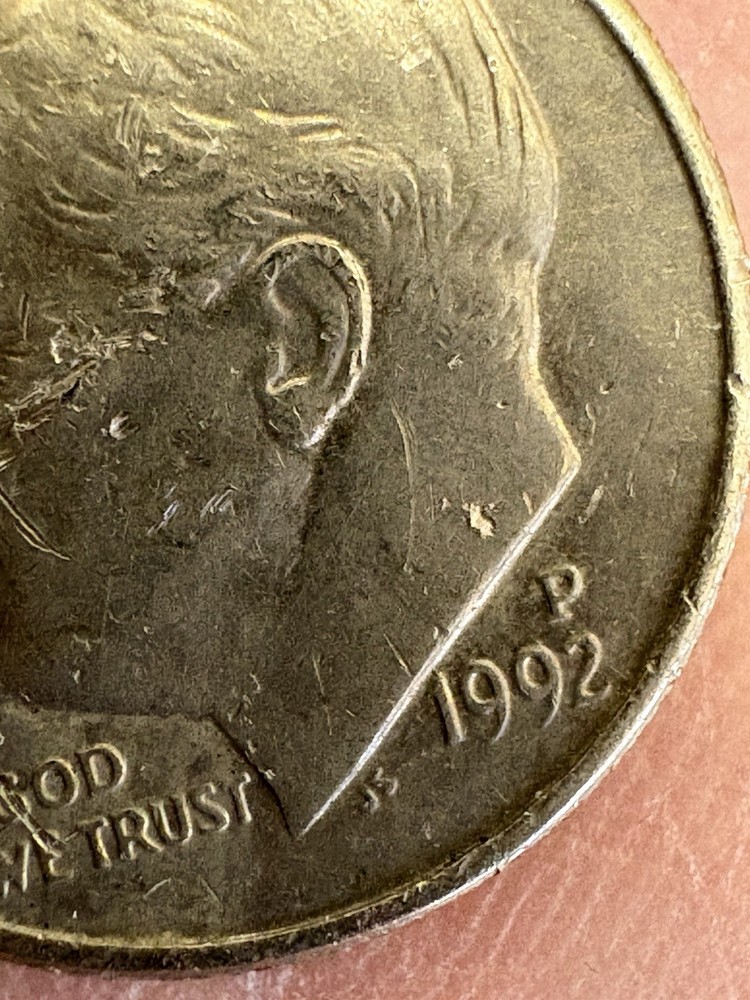 1992 P Roosevelt Dime Error. Struct through grease error.