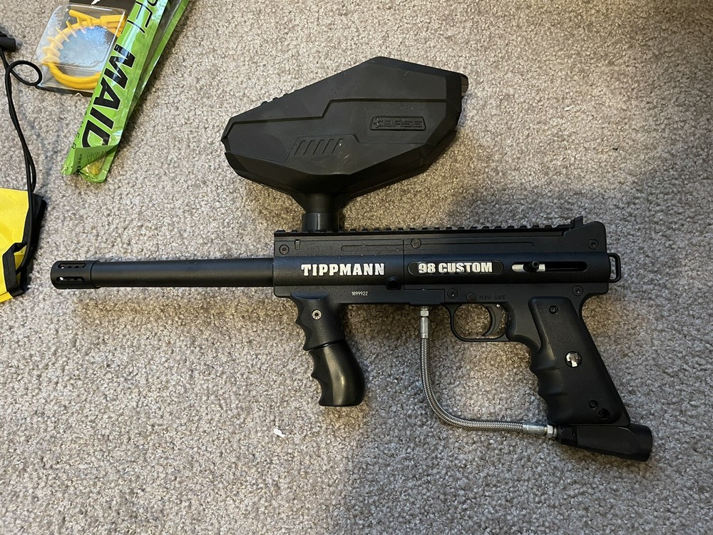 Tippmann paintball guns package