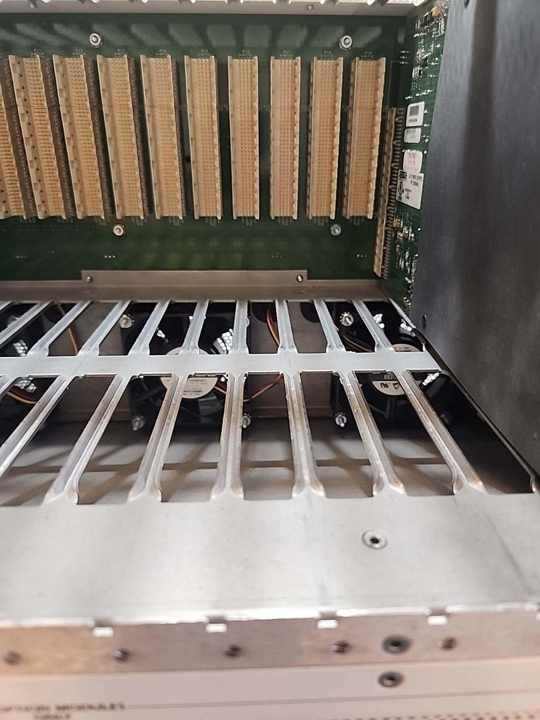 Adtran Atlas 890 Chassis 1200321L1 w/2*Controller +1*Quad T1 PRI +2*PSU Module