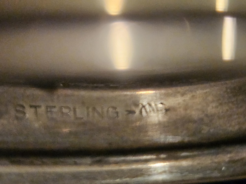 sterling silver napkin ring 9 Grams