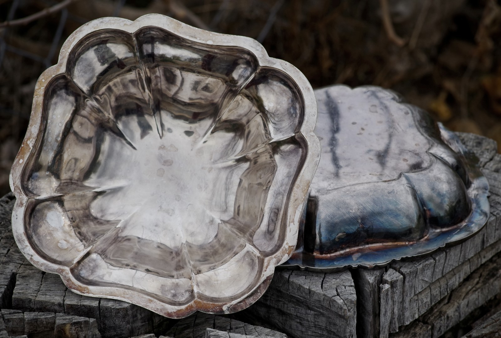VINTAGE Silver Plate Covered CHAFING DISH Made in England