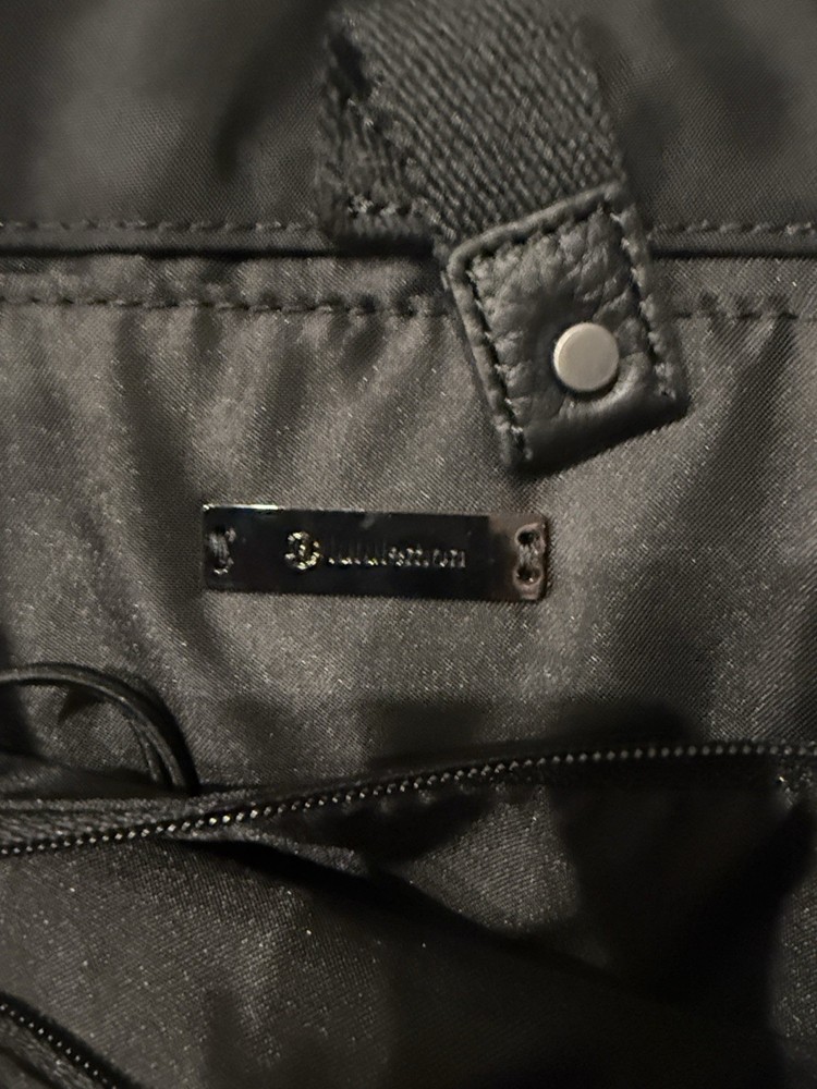 Lululemon Black Expandable Gym Bag