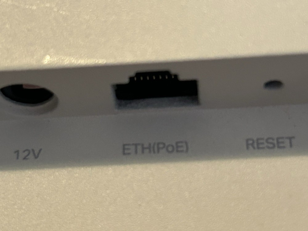 TP-Link Omada Model EPA650 Ceiling Mount WiFi 6 Access Point White