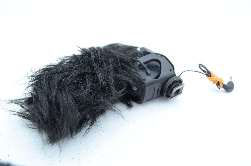 RODE VideoMic Pro Compact Camera-Mount Microphone (VideoMic Pro, 1st Version)