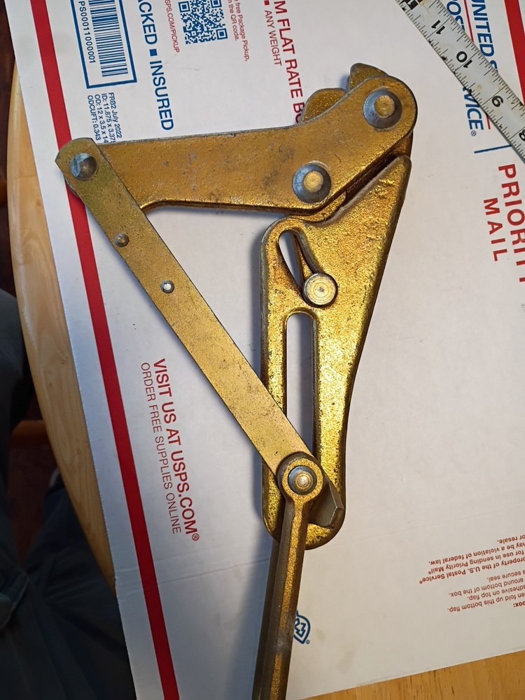 Klein Tools 1684-73 EHS Cable Pulling Jaw Grip, 8000lb Max, .25.50 in