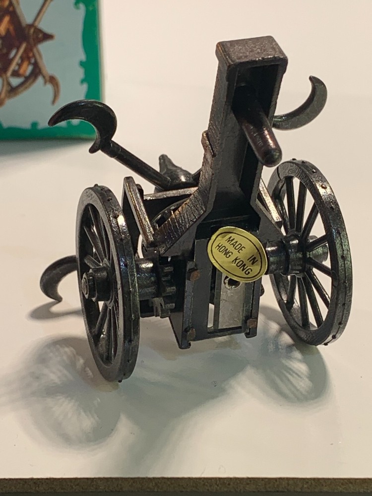 Vintage Die-Cast Pencil Sharpener War Machine With Box PSE