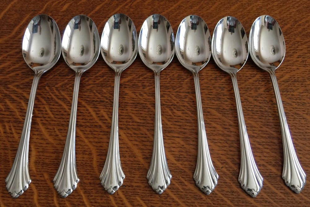 ONEIDA - BANCROFT - Silverware USA *YOUR CHOICE * STAINLESS FLATWARE + POLISHED