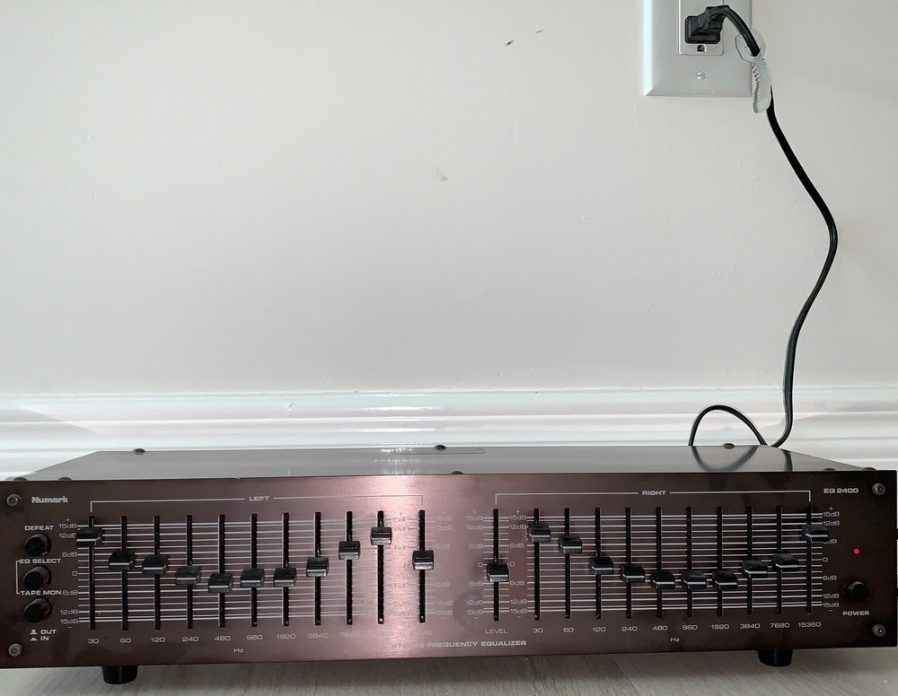 Powers On, Untested: Numark Model EQ-2400 10-Band Stereo Graphic Equalizer