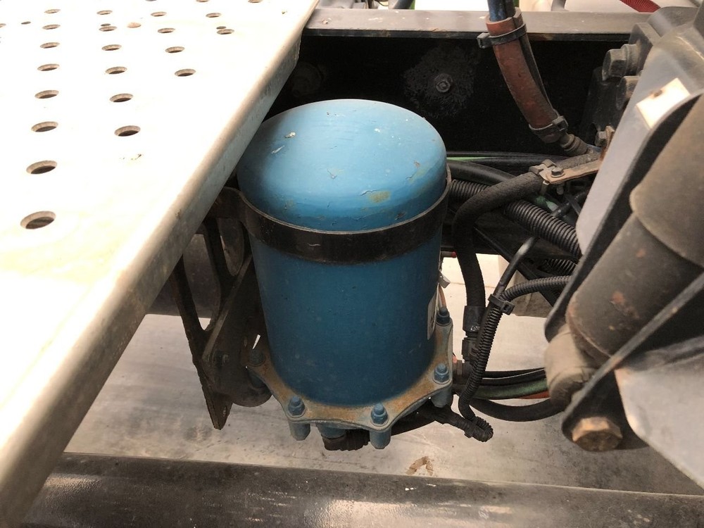 Bendix AD9 Air Dryer - Used